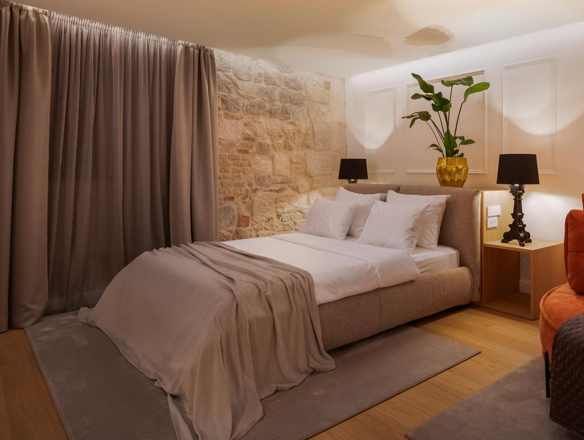 Golden Gate Luxury Rooms - Unique Unesco Location Split Eksteriør billede